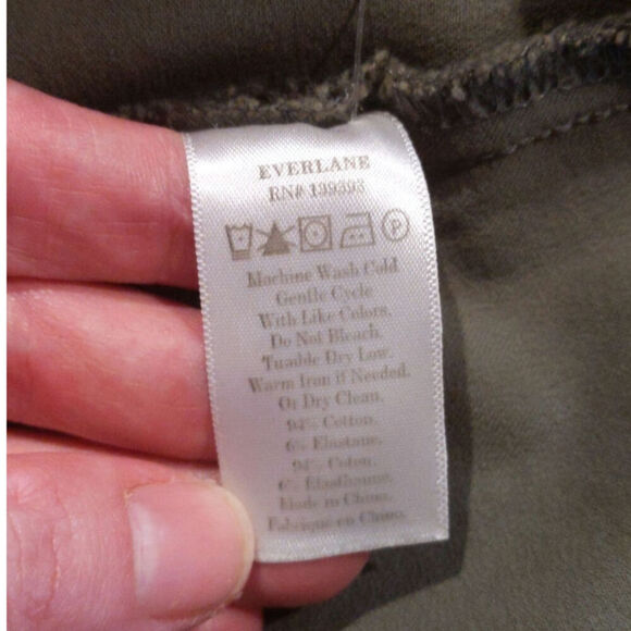 Everlane The Size-Zip Stretch Cotton Ankle Pants Army Green Minimalsit Size 4 - Picture 7 of 9